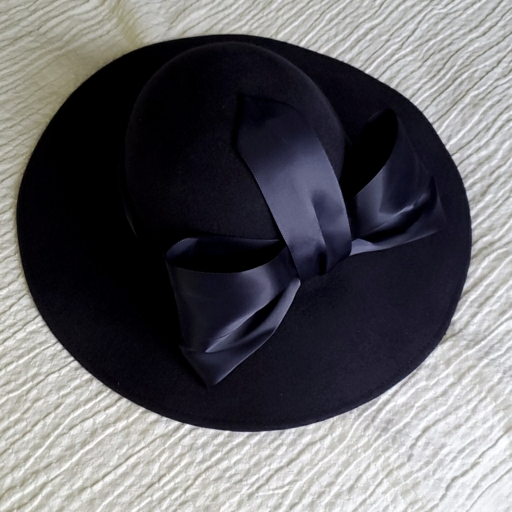 Anita Pineault Hat